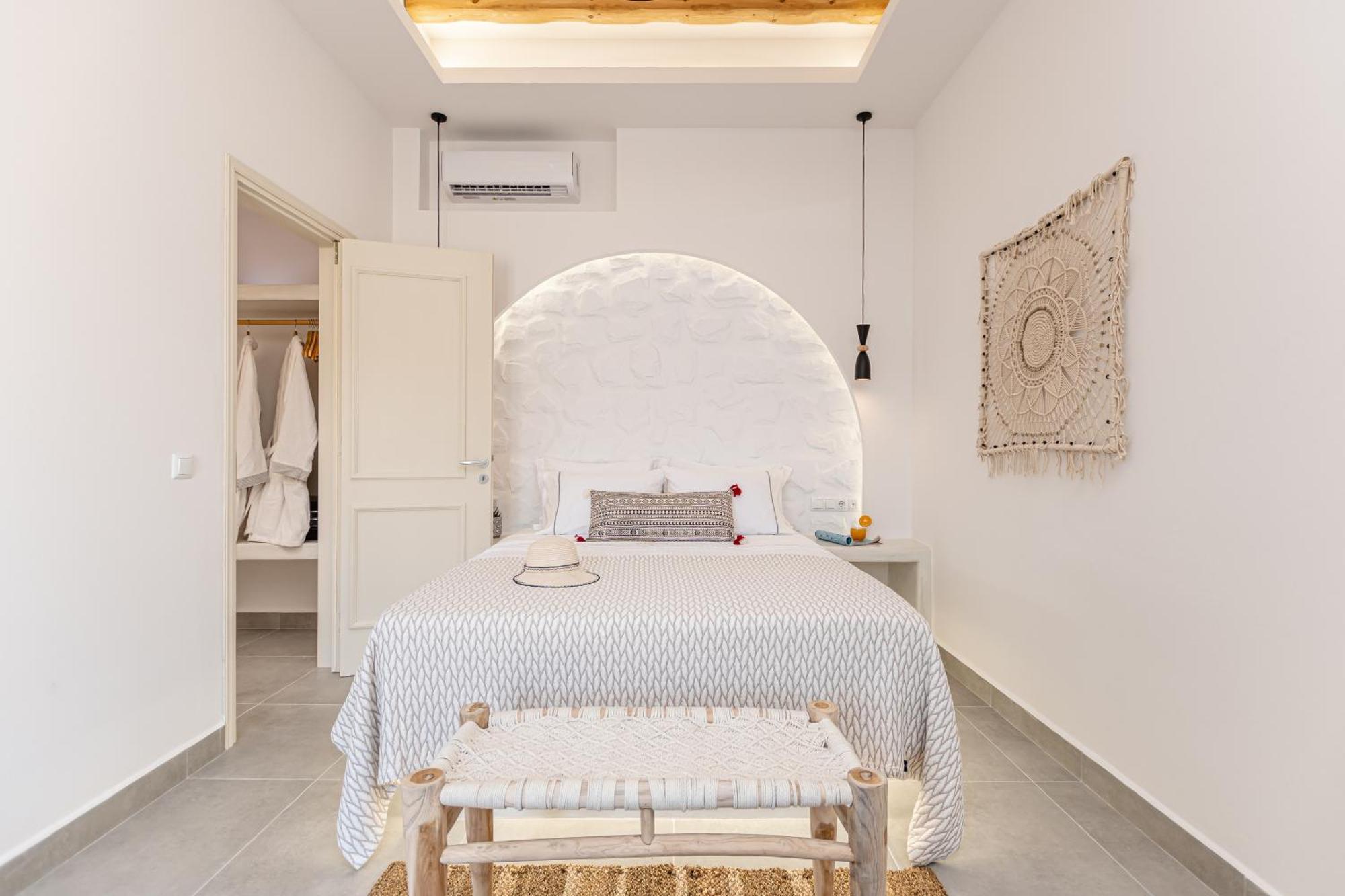 Porto Dema Luxury Suites Schoinoussa Exteriér fotografie